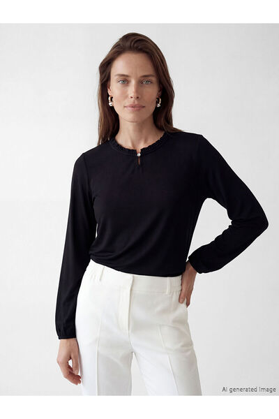 LC Waikiki Μαύρη μπλούζα με βολάν ψηλός λαιμός