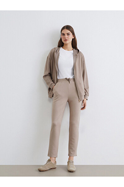 LC Waikiki Nevavm Soft Touch Women's Sweatpants with Elastic Waist and Contra...