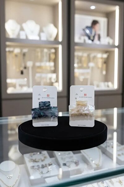 Miniso Akrilik Küçük Mandal Tokalar Tekli – Şık Ve Hafif Saç Aksesuarı