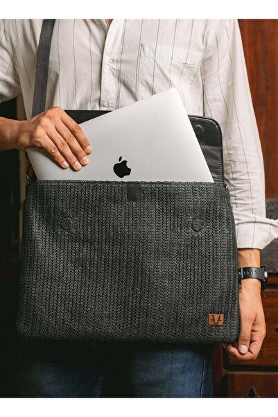 Avake Zenith Raffia Lightweight Sustainable Laptop Sleeve Handle Bag