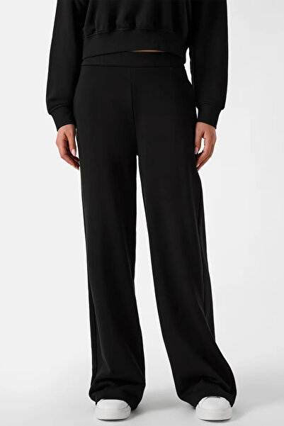 Guess Pantaloni de trening Yayoi confortabili, cu croială largă, pentru femei...