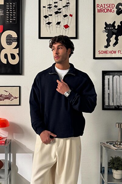 Flaw Wear Emblem Half Zip Sweatshirt