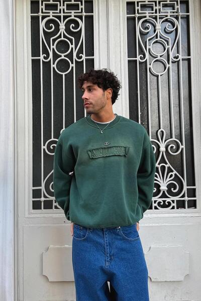 Flaw Wear Abloaga Embroidered Crop Sweatshirt