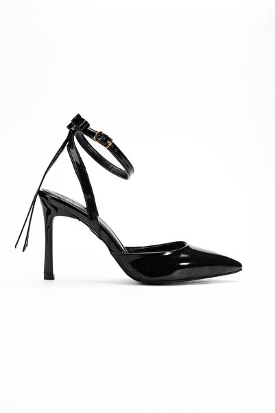 BY BERLE SHOES Kadın Siyah Rugan Arka Fiyonk Detaylı Topuklu Ayakkabı