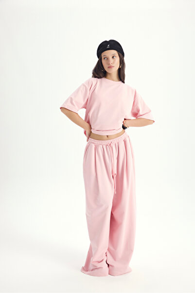 MAI STUDIOS CO. Σετ φόρμας με ροζ μπλουζάκι Bruges oversized