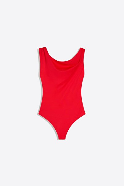 Bershka Asimetrik büzgülü askılı body