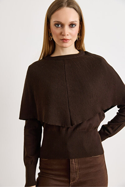 Olalook Pulover tricotat cu detaliu tip pelerină maro pentru femei de tranziț...