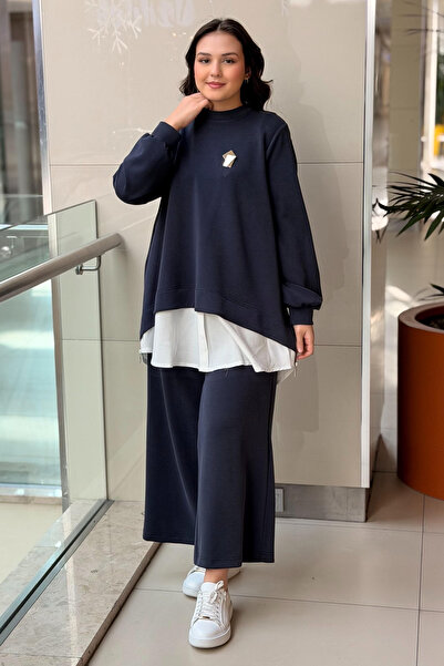 Nurcan Çetin Yanları Fermuar Deatylı Broşlu Tunik Pantolon Takım