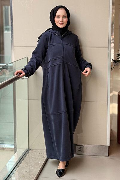 Nurcan Çetin Yatay Kalın Biye Detaylı Kapşonlu Ferace