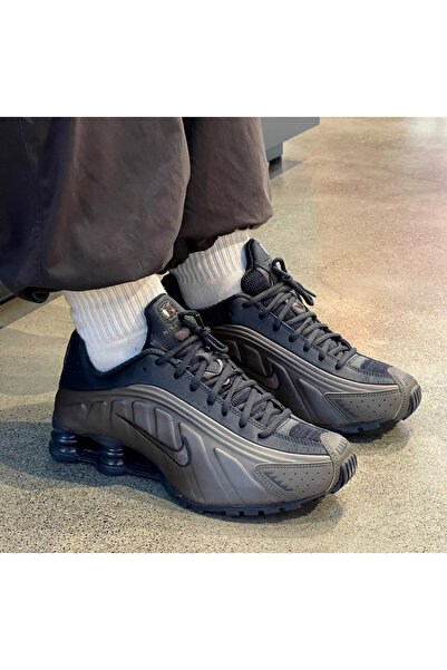 Nike Shox R4 Dark Brown