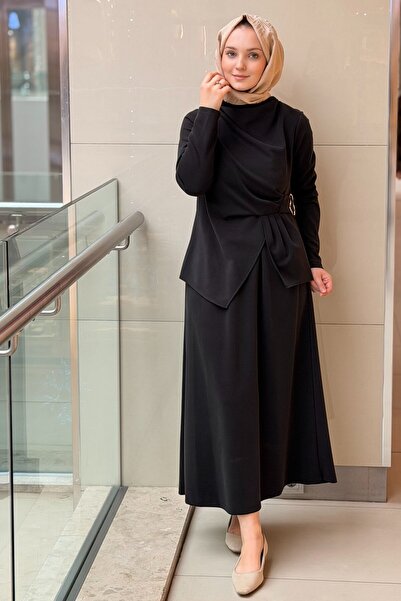 Nuss Toka Detaylı Asimetrik Bluz Etek Takım