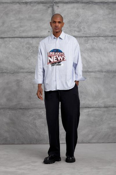 NOMARC Μπλε ριγέ πουκάμισο με λεπτομέρειες εκτύπωσης oversized