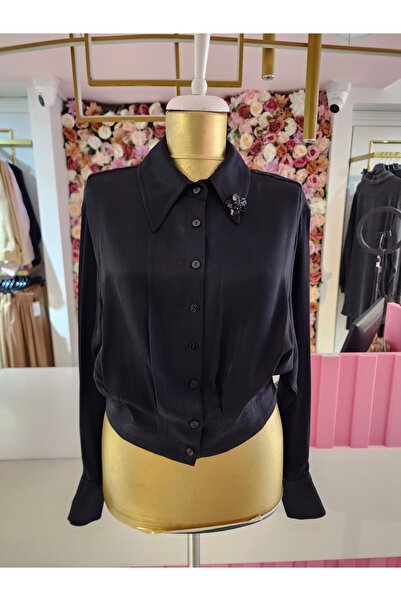 SEÇİLSTORE Seçil kadın siyah yakası gül detaylı gömlek