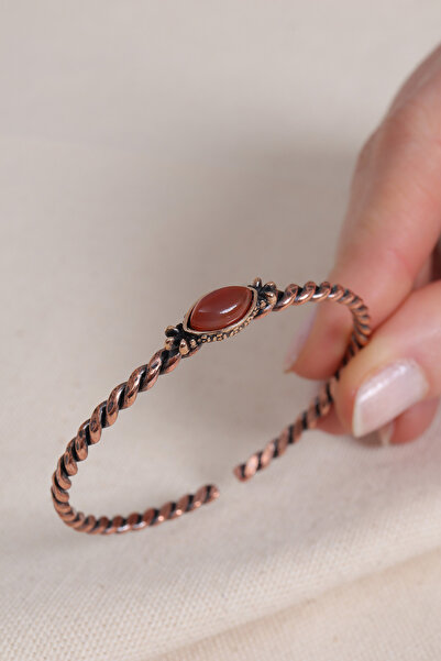 Süspüs Accessories Adjustable Twisted Copper Bracelet with Agate Stone