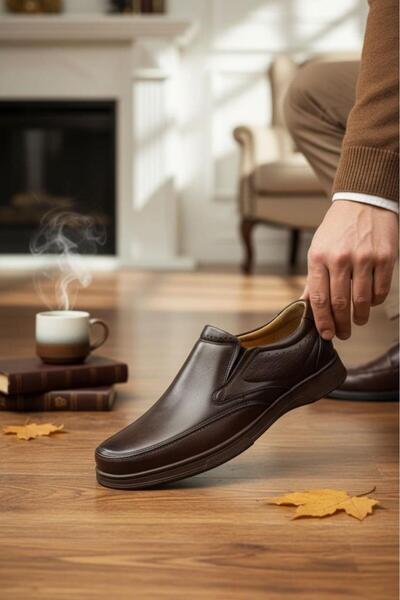 Carefree Men's Leather Brown Anatomical Daily Comfort Shoes M960