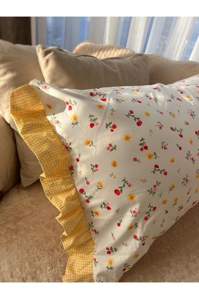 ToffyStore 100% Cotton Red Flowers Vintage Pillowcase