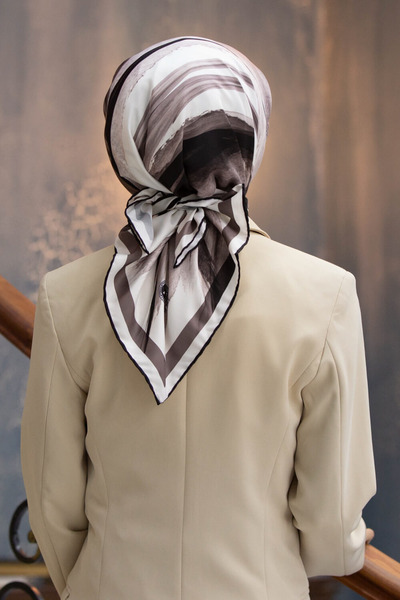 VİOLLA Twill Fırça Desenli Siyah - Krem Renkli 90x90 Eşarp (İpek İçermez) Ken...