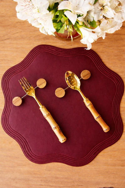 Diva Home 6 Kişilik Deri Nakışlı Amerikan Servis 35 x 35 cm