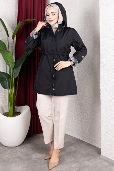 Rabia Zülal Çıkarılabilir Kapşonlu Fermuarlı Beli Tünelli Trençkot - Siyah