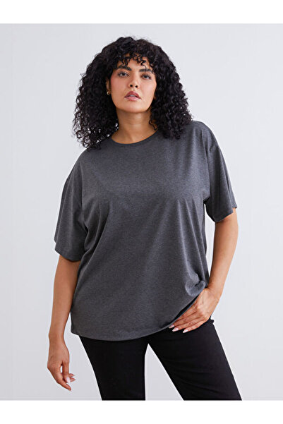 LC Waikiki Rmz Gi̇yi̇m Farkiyla Large Size Zero Roba Collar Women's T-Shirt