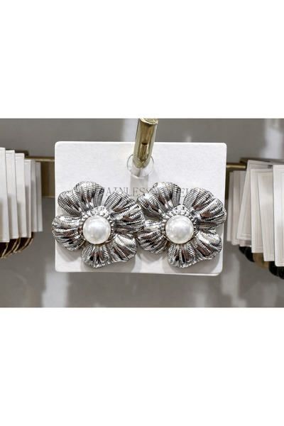 GLOW ACCESSORIES BAE Stainless Steel Pearl Flower Earrings