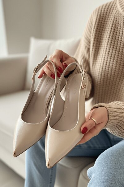 DİVOLYA Piele lacuită încrețită bej Mando (lungime toc 4 cm) Pantofi cu toc ș...