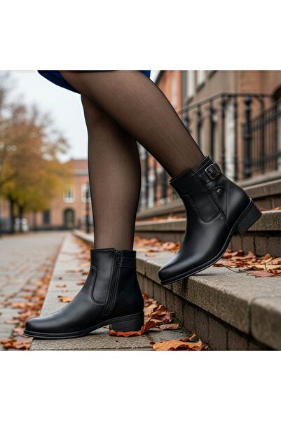 Modlet.ro Women's black low-sole boots with zipper made of leather MOD05673