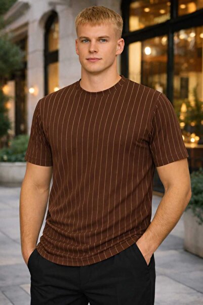 BRLKN Мъжка раирана тениска с деколте тип "V" и креп