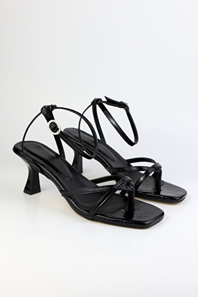 wolfcity Women's Ankle Strap Flip-Flops with Short Heels Sandals