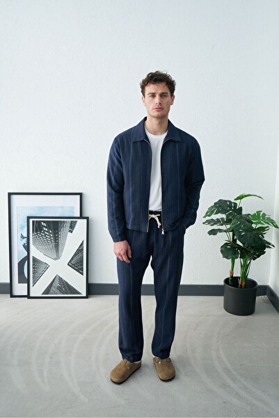 TÜZeMEN Textured Collar Fabric Jacket