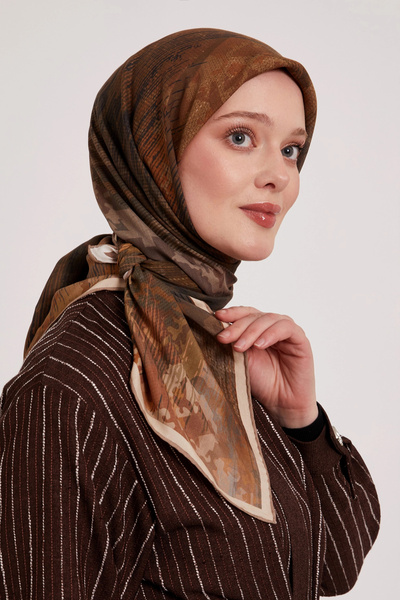 Levidor Royal Scarf Batik Pattern Milk Coffee