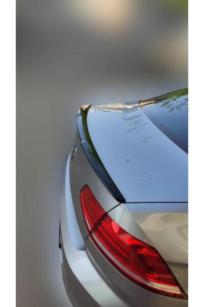 Universal VOLKSWAGEN PASSAT B8.5 2019- ASTARLI YARASA ANATOMİK SPOİLER
