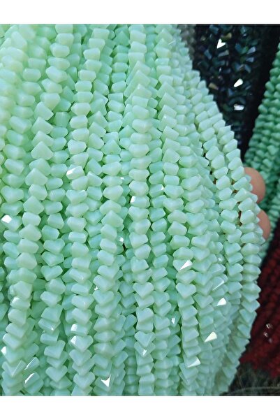Ralp Moda 6 mm Crystal Pyramid Czech Crystal Beads 3 Strands Opaque Green