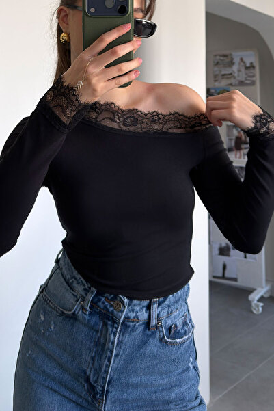 MAGARDE Bluză premium cu un singur umăr și detaliu Datel - NEGRU