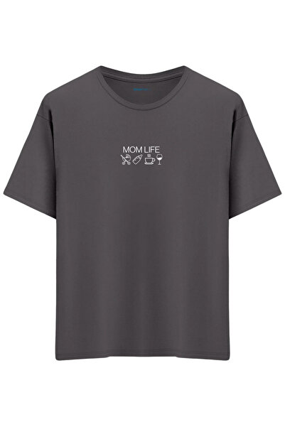 BetterThanCo Mom Life Printed Crew Neck Oversized T-Shirt