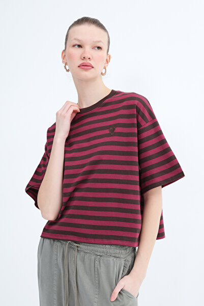 Addax تي شيرت مطرز على شكل قلب مخطط P10670