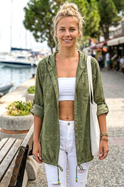 Chiccy Green 3/4 Sleeve Buttoned Pocketed Casual Woven Jacket with Embroidery...