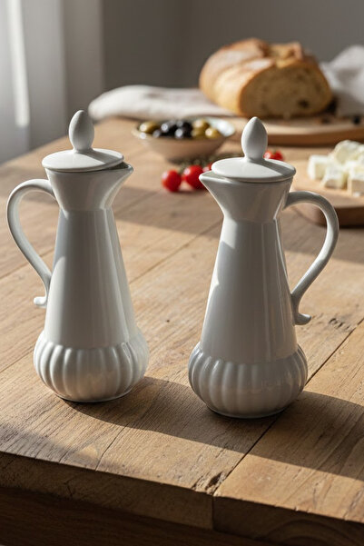 Minole Set of 2 Ceramic Oil Pots - Stylish Design with Lids and Handles, 2 Oi...