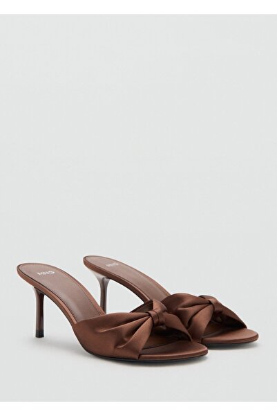 MANGO Woman Bağ detaylı saten sandalet