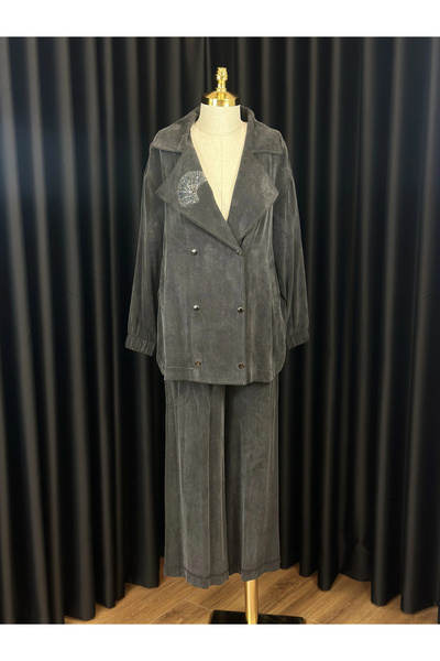 Nuss Siyah Renk Takım