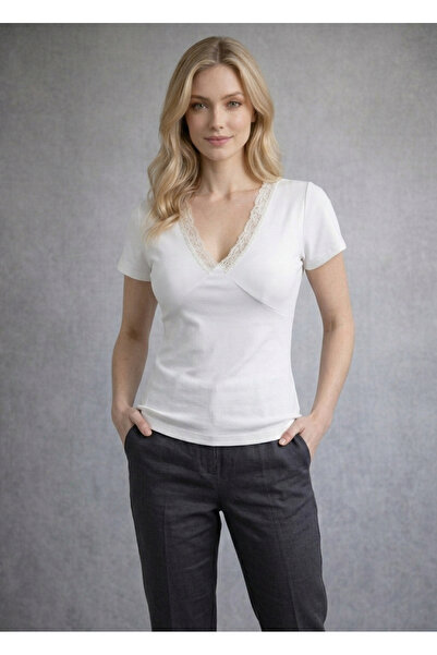 HR New Days V-Neck Blouse with Lace Pockets