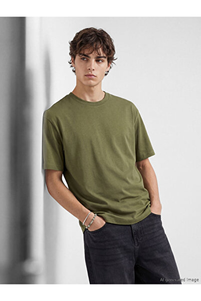 LC Waikiki Esvab • Modern & Distinctive Relaxed Fit Basic Thick T-Shirt