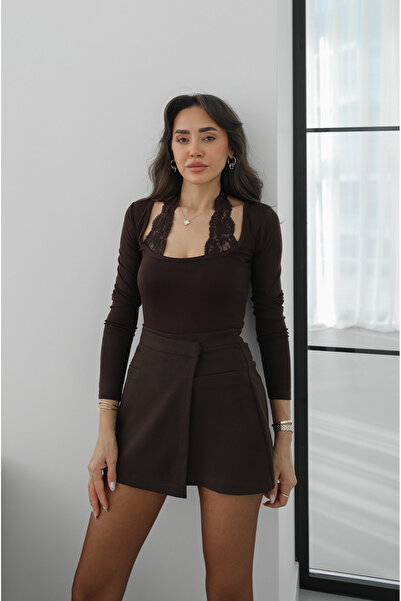 Havoş Brown Halter Neck Blouse with Lace Details
