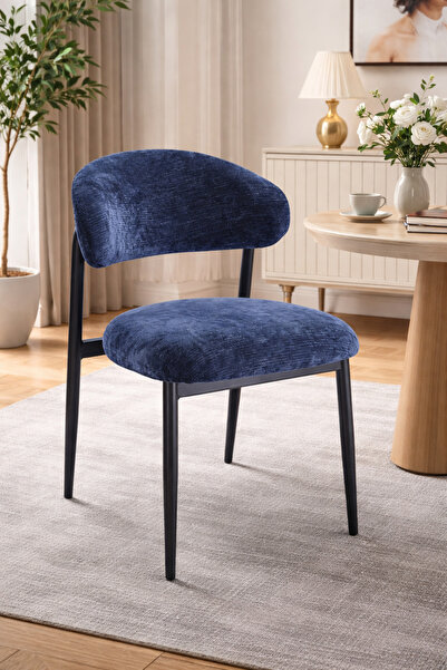 N.zone A modern dining chair with an elegant design and luxurious velvet fabr...
