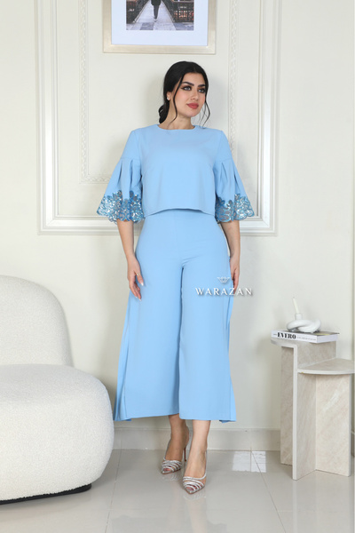 Warazan Classic set with lace-trimmed sleeves