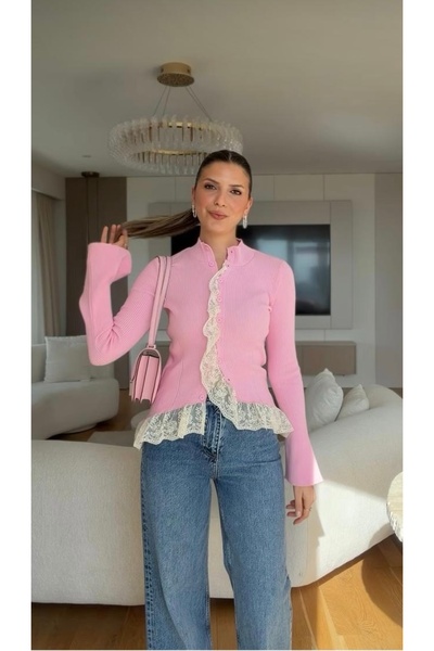 CADDELAMODA Lace Detailed Design Cardigan