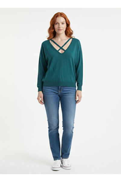 Neden Tekstil Green Cross Band Detailed V-Neck Blouse