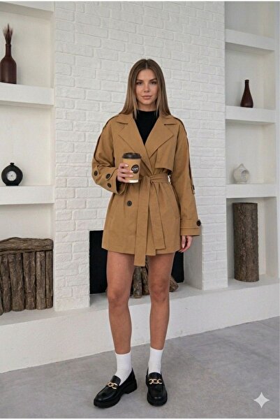 timagna Kadın Kısa Trençkot Cepli Kuşaklı Rüzgar Kapaklı Yeni Sezon Dış Giyim