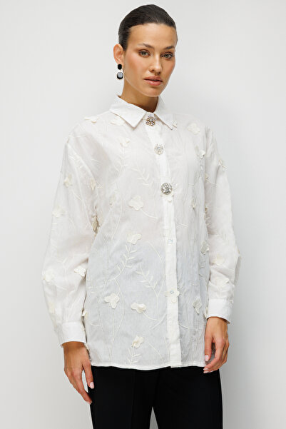 Ekol Düğme Detaylı İşlemeli Gömlek