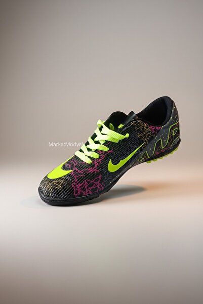 Walked حذاء كرة قدم أسود أصفر 037 بدون جوارب من هاليساها